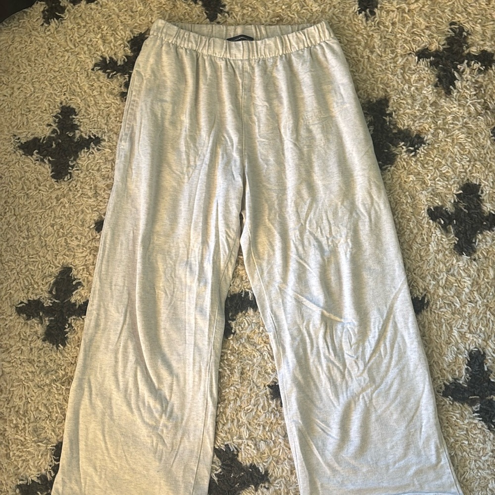 brandy melville Anastasia sweatpants